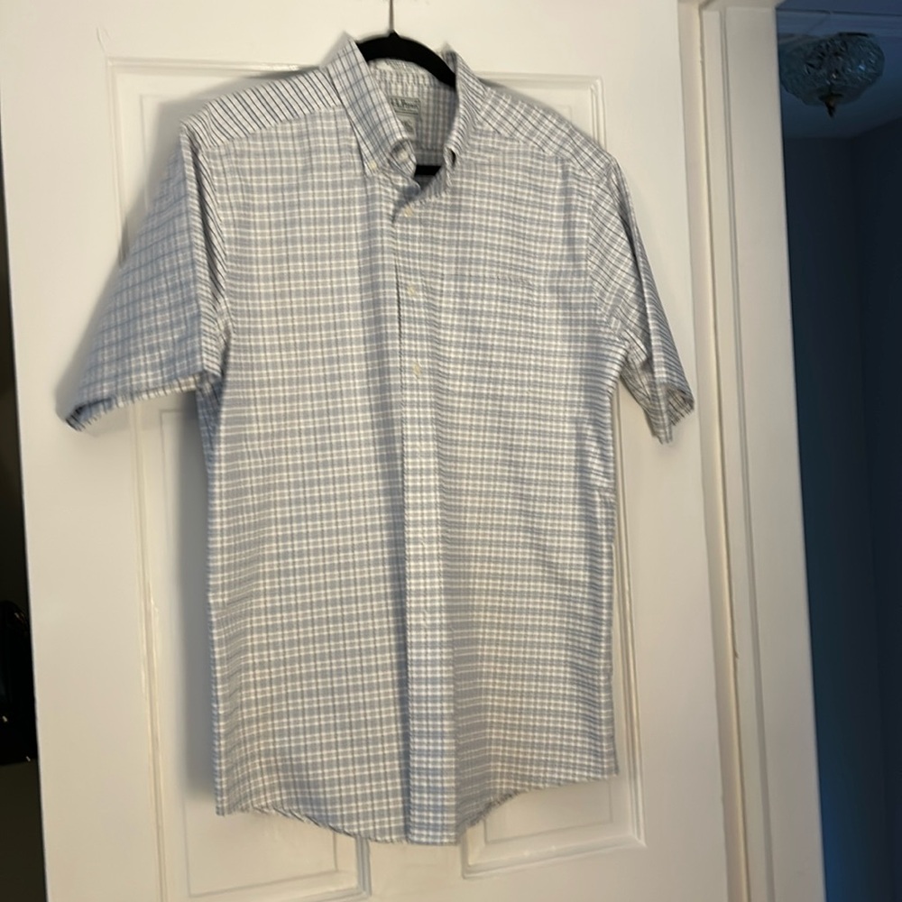 LL BEAN Men’s Short Sleeve Shirt Size Large